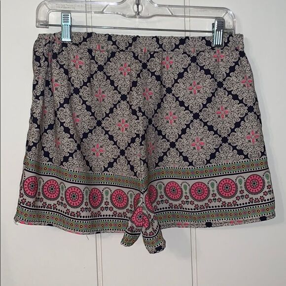 Ooberswank pink & black patterned  shorts - Picture 4 of 5